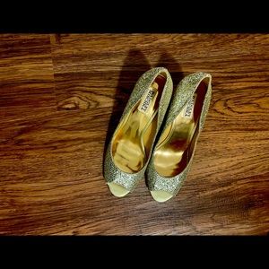Badgley Mischka dress wedges.  Metallic gold.